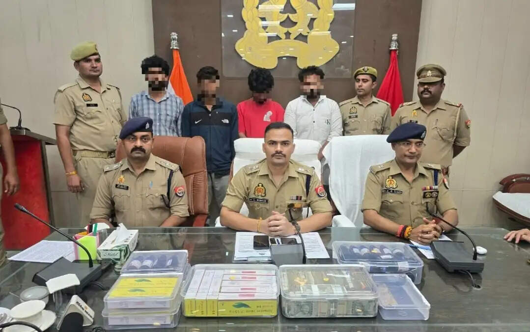 बिजनौर: प्रतिबंधित नशीली दवाओं की सप्लाई करने वाले गिरोह के चार आरोपित गिरफ्तार