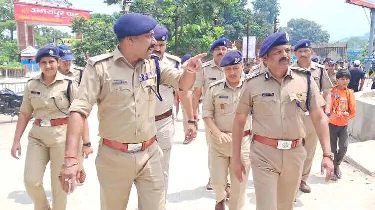 कांवड़ मेले के बीच हरिद्वार पहुंचे आईजी एसटीएफ, व्यवस्थाओं का लिया जायजा