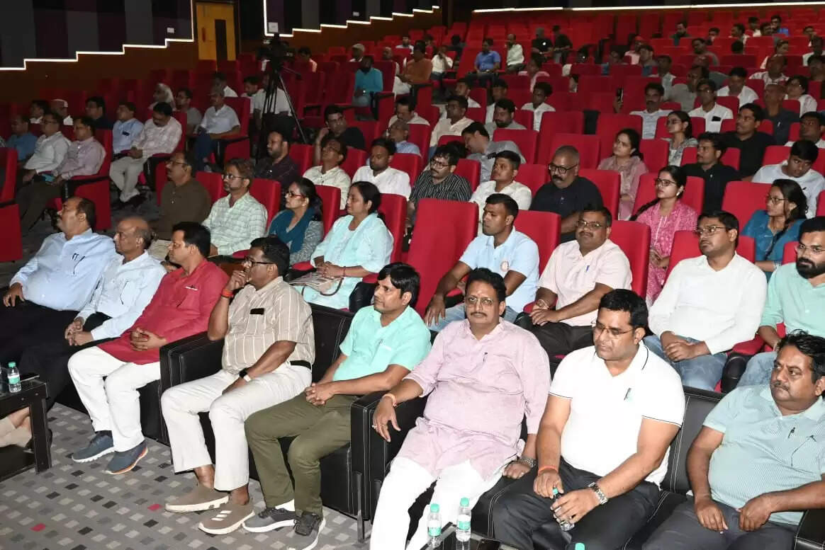 पूर्वांचल में उद्योग अकादमिक सहयोग की अपार संभावनाएं : संजीव कोठारी