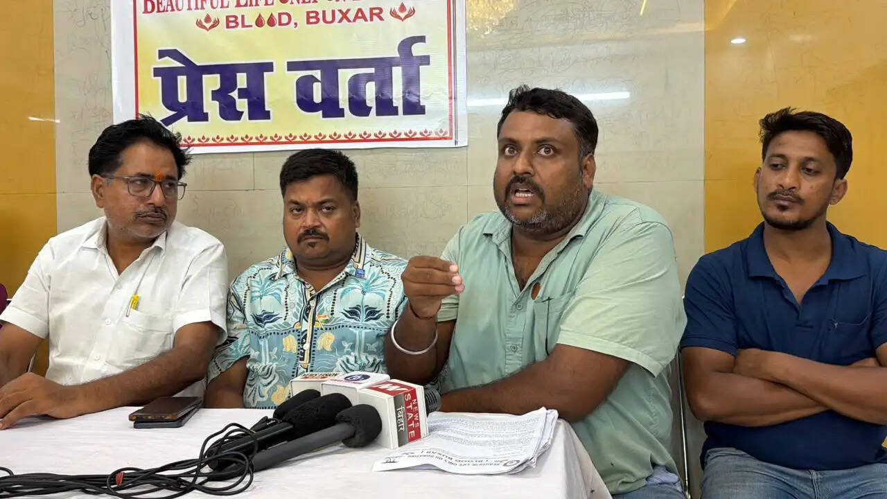 ब्लड बैंक की व्यवस्थाओं पर उठे सवाल, ‘ब्लड बक्सर’ ने सदर अस्पताल प्रशासन से सुधार की मांग की