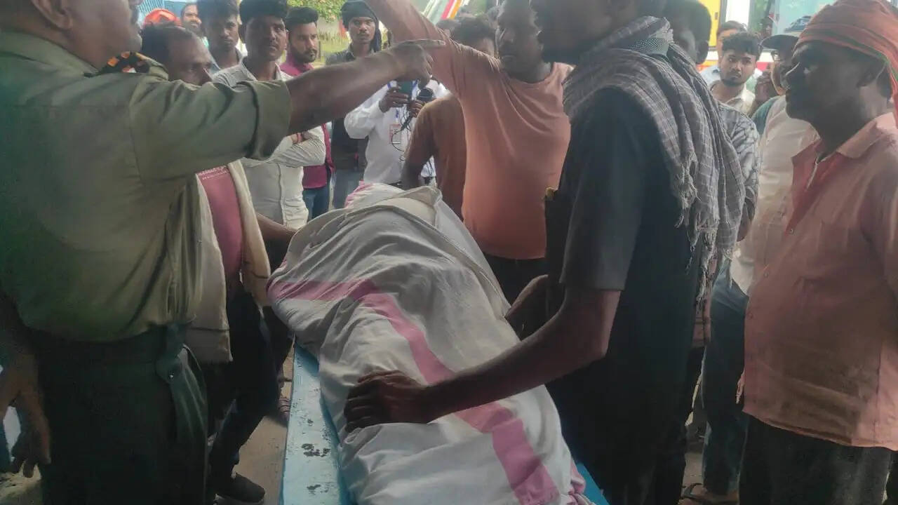 अनूपपुर: जैतहरी पावर प्लांट में पेंटिंग करते समय तबीयत बिगड़ने से मजदूर की मौत, जमकर हुआ हंगामा