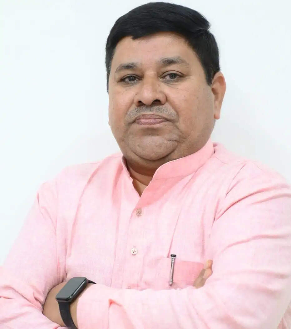 आईआईसीएम में अनियमितता पर श्रमिक संघ ने जताया विरोध