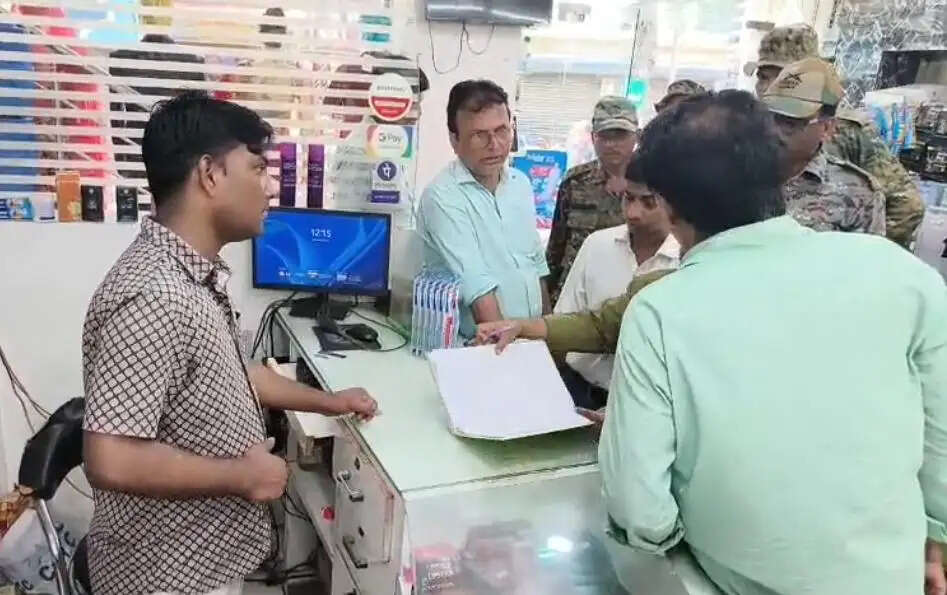 बिना ट्रेड लाइसेंस वाले कारोबारियों पर नगर निगम सख्त