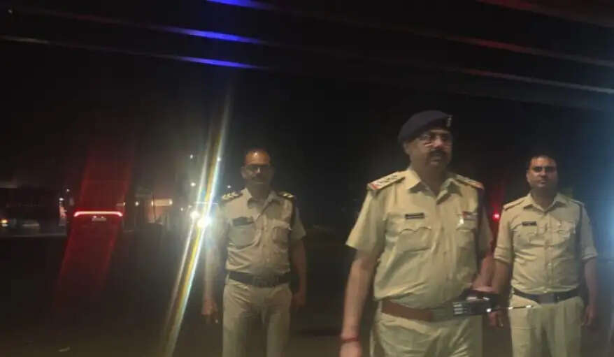 जबलपुरः कॉम्बिंग गश्त में 254 वारंट तामील वर्षों से फरार 110 गैर जमानती वारंटी गिरफ्तार