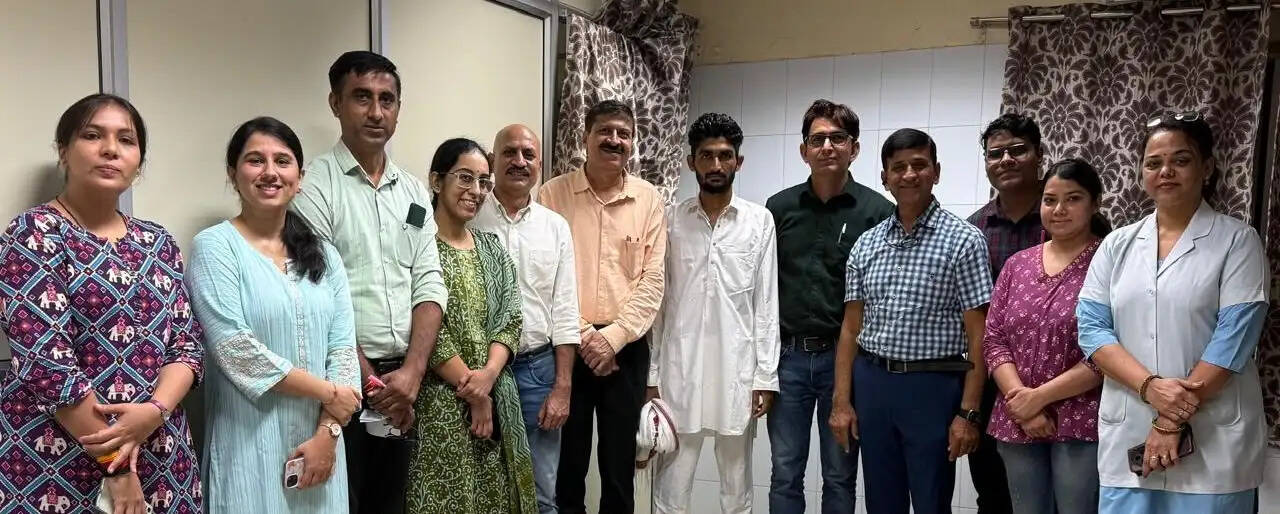 एमजीएच: बिना किसी मांसपेशी को काटे दोनों कूल्हों के जोड़ सफलतापूर्वक बदले