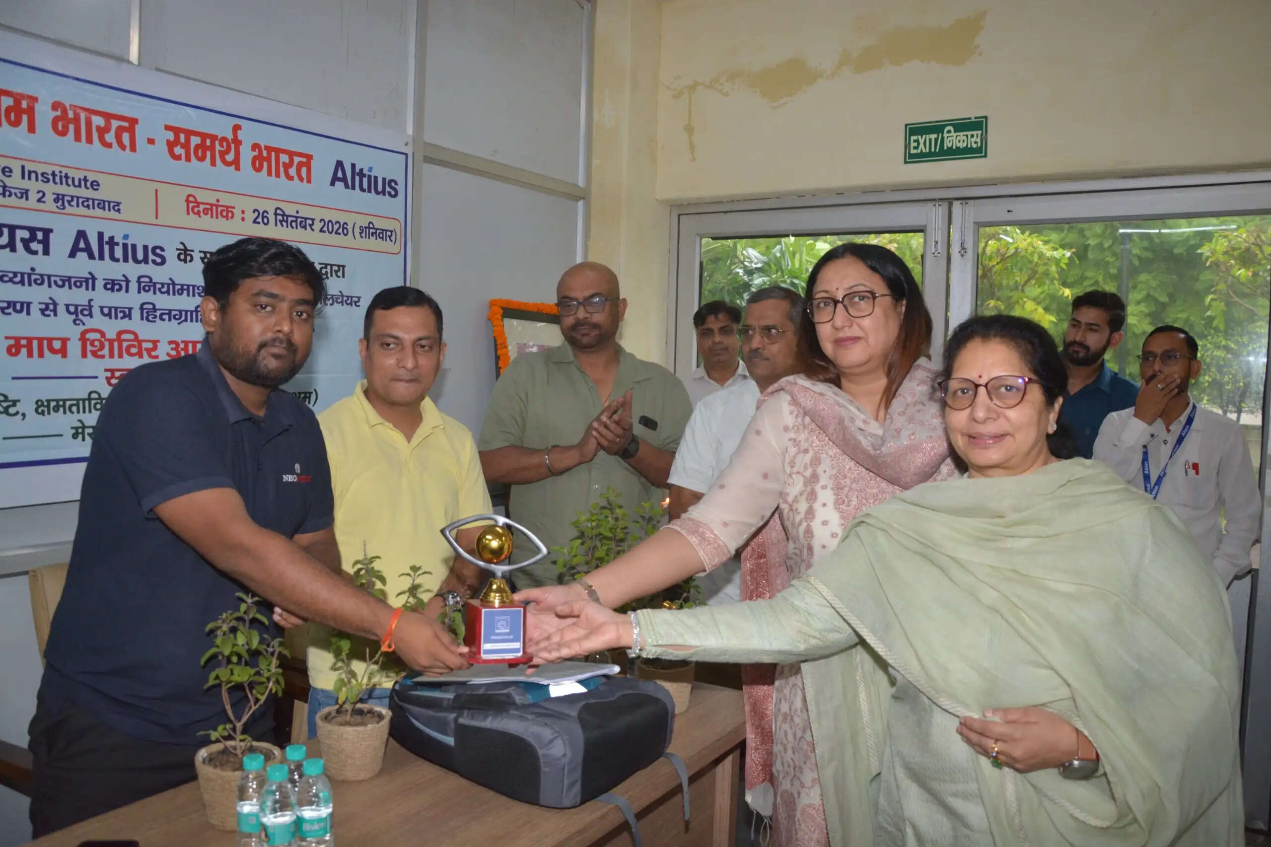 सक्षम संस्था मेरठ प्रांत एवं सीएल गुप्ता नेत्र संस्थान ने लगाया मोटेराइज्ड व्हीलचेयर का असेसमेंट कैंप