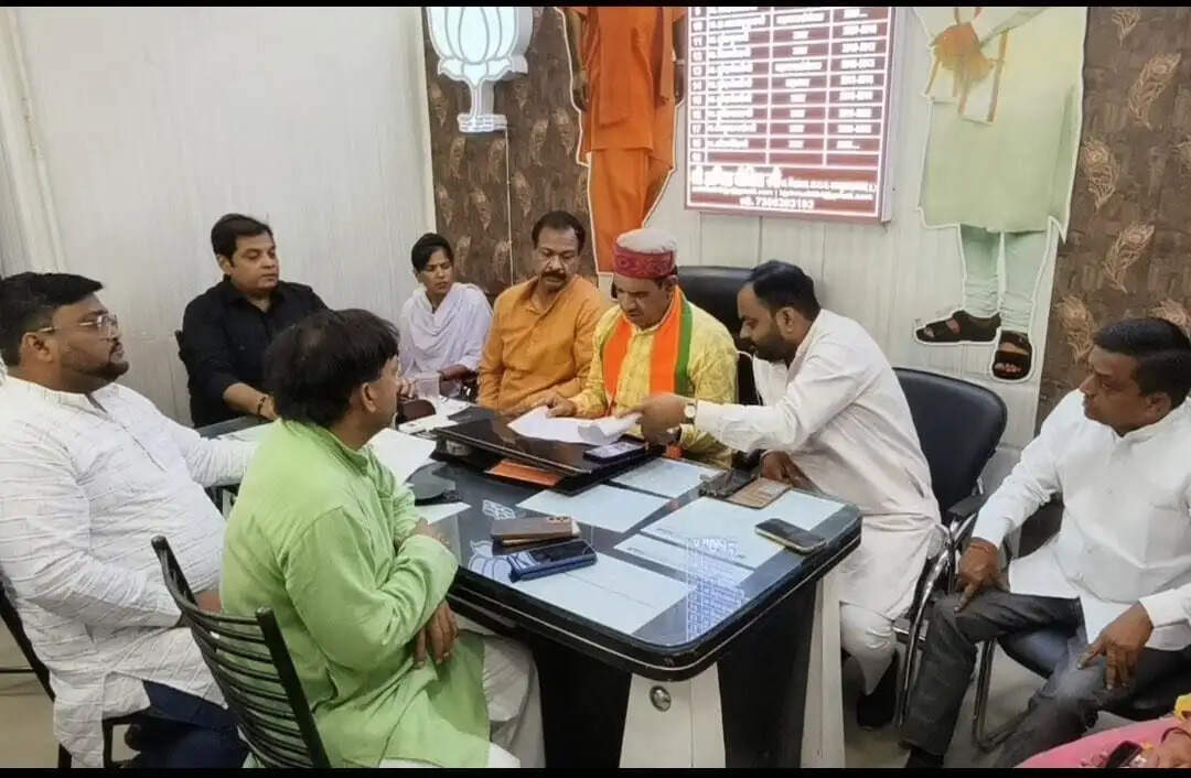 'मन की बात' समाज में सकारात्मक सोच और जनभागीदारी का सशक्त माध्यम : अनिल दीक्षित