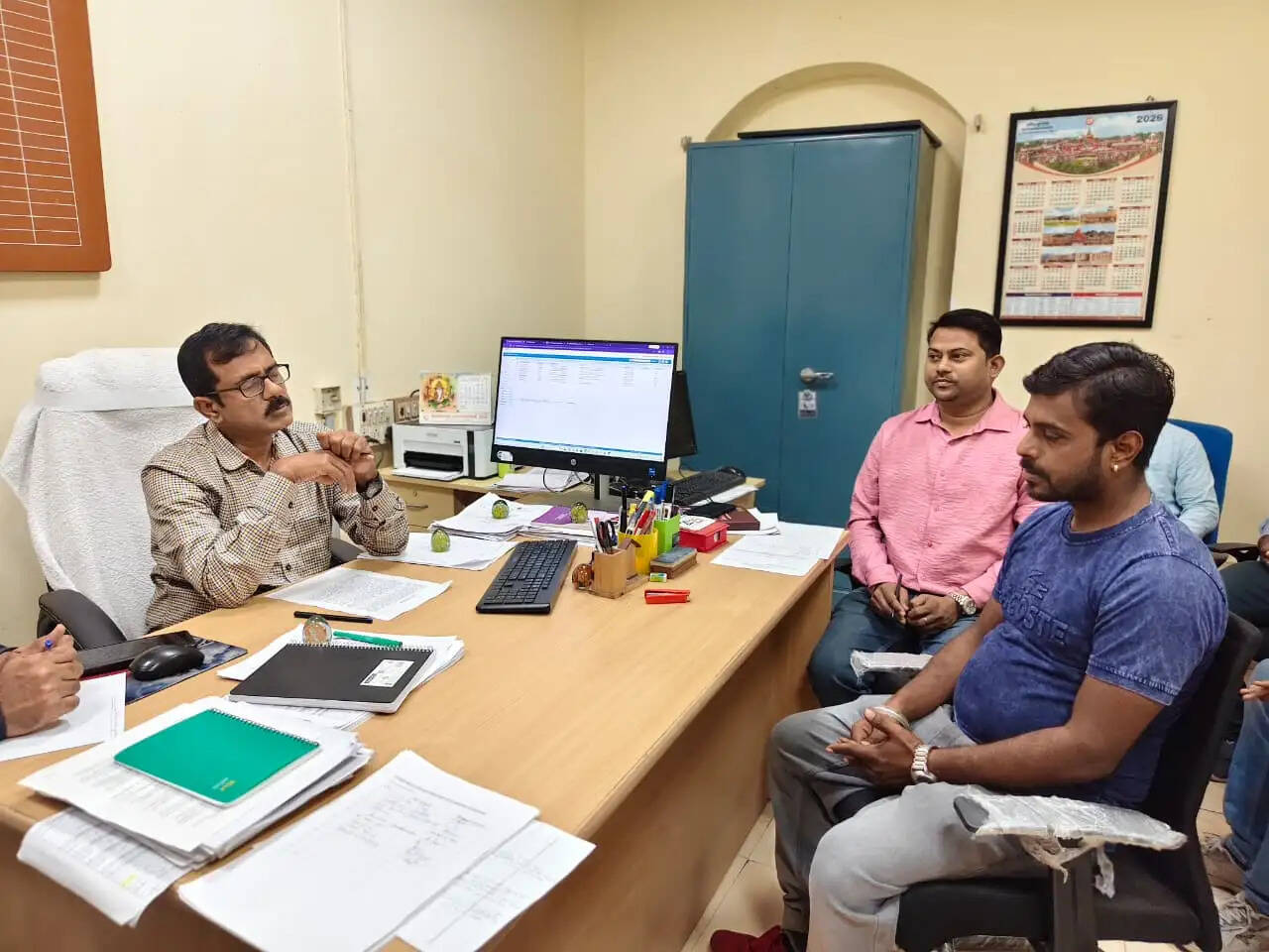 खड़गपुर रेल मंडल ने विक्रेताओं के साथ की बैठक, यात्री सुविधाओं पर मिले सुझाव