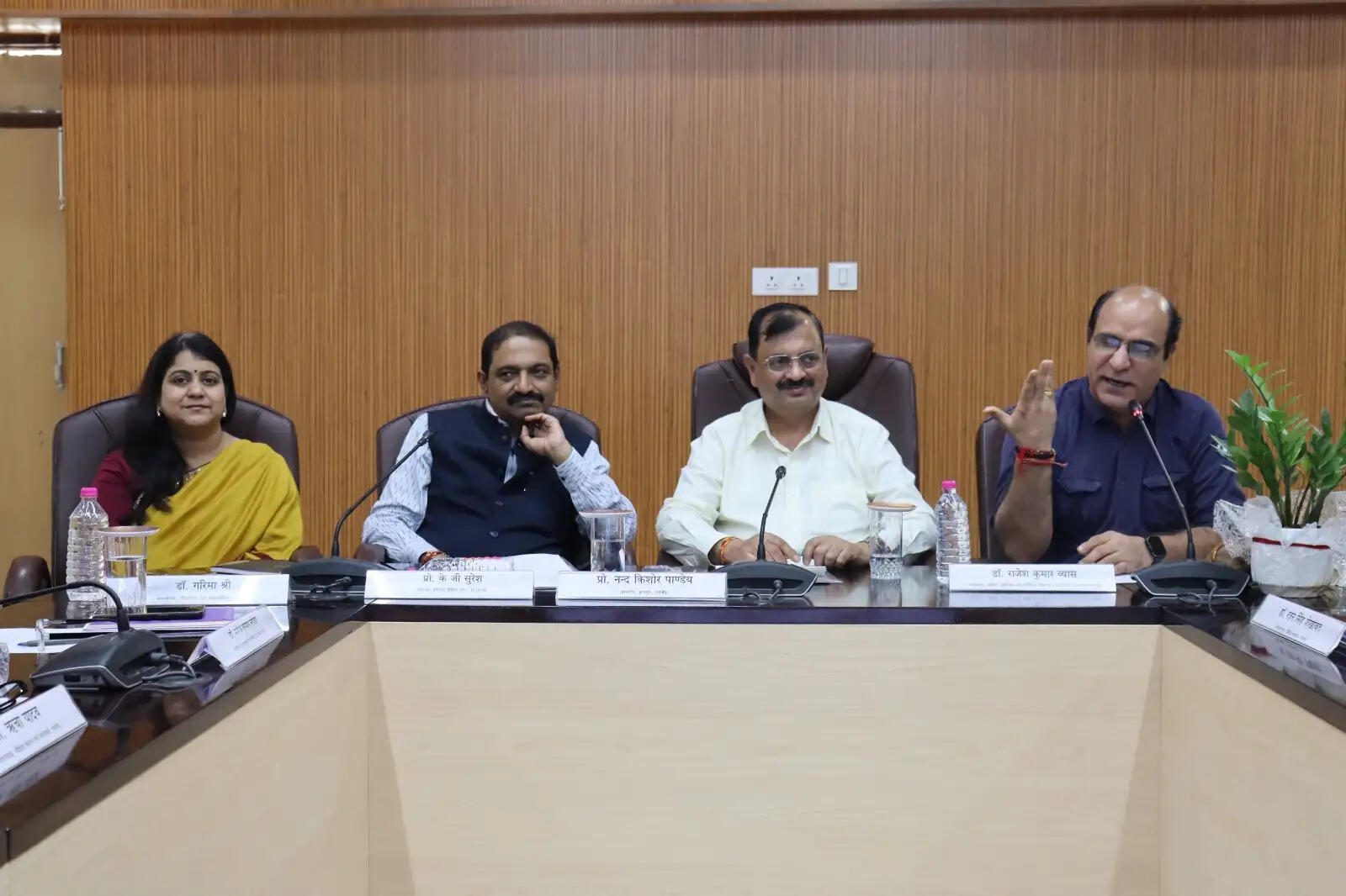 मीडिया छात्रों के लिए सतही नहीं, गहन अध्ययन जरूरी: प्रो. के.जी. सुरेश