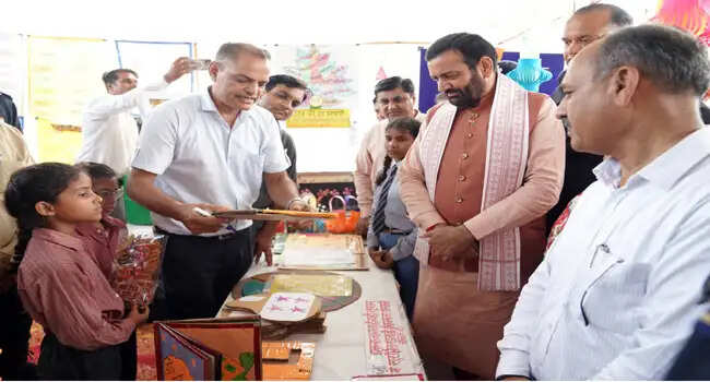 बच्चों की कल्पना में दिखता है विकसित भारत का भविष्य : नायब सिंह सैनी