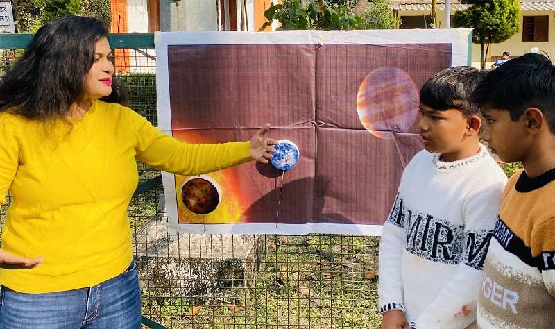 आज एक सीध में आएंगे पृथ्वी, बृहस्पति और सूर्य