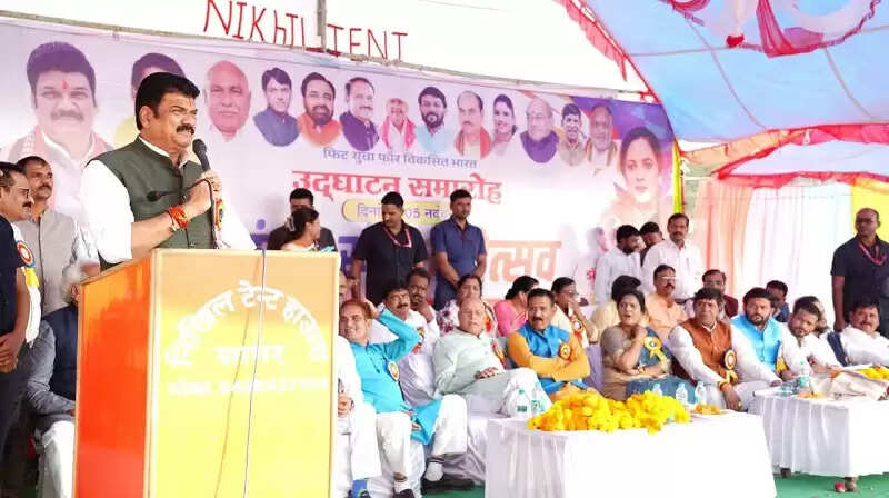 अपने हुनर के दम पर बुंदेलखंड की क्रांति ने अंतरराष्ट्रीय स्तर पर स्थापित की अपनी छवि : मंत्री राजपूत