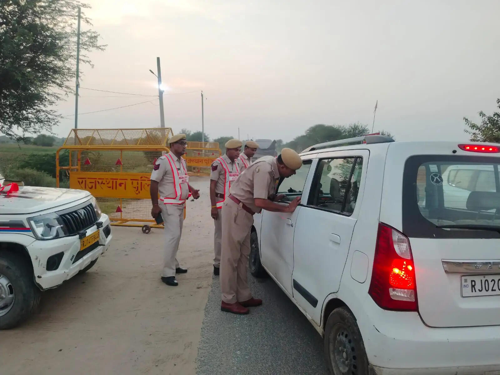 निकाय चुनाव से पहले राजस्थान पुलिस का बड़ा एक्शन: 929 स्थानों पर नाकाबंदी कर 50 हजार 662 वाहनों की जांच