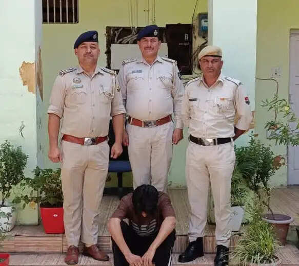 दो युवकों में देवता को लेकर विवाद खूनी झड़प में बदला