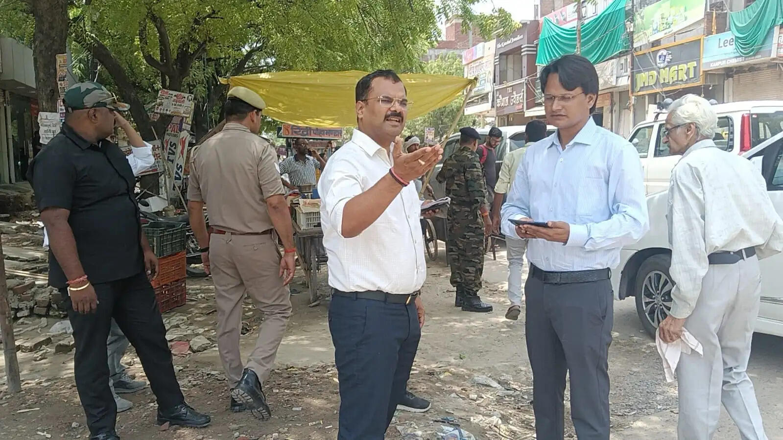 शहर में सफाई और निर्माण कार्यों में लापरवाही बर्दाश्त नहीं होगी, जिम्मेदारों पर होगी कार्रवाई : अर्पित उपाध्याय