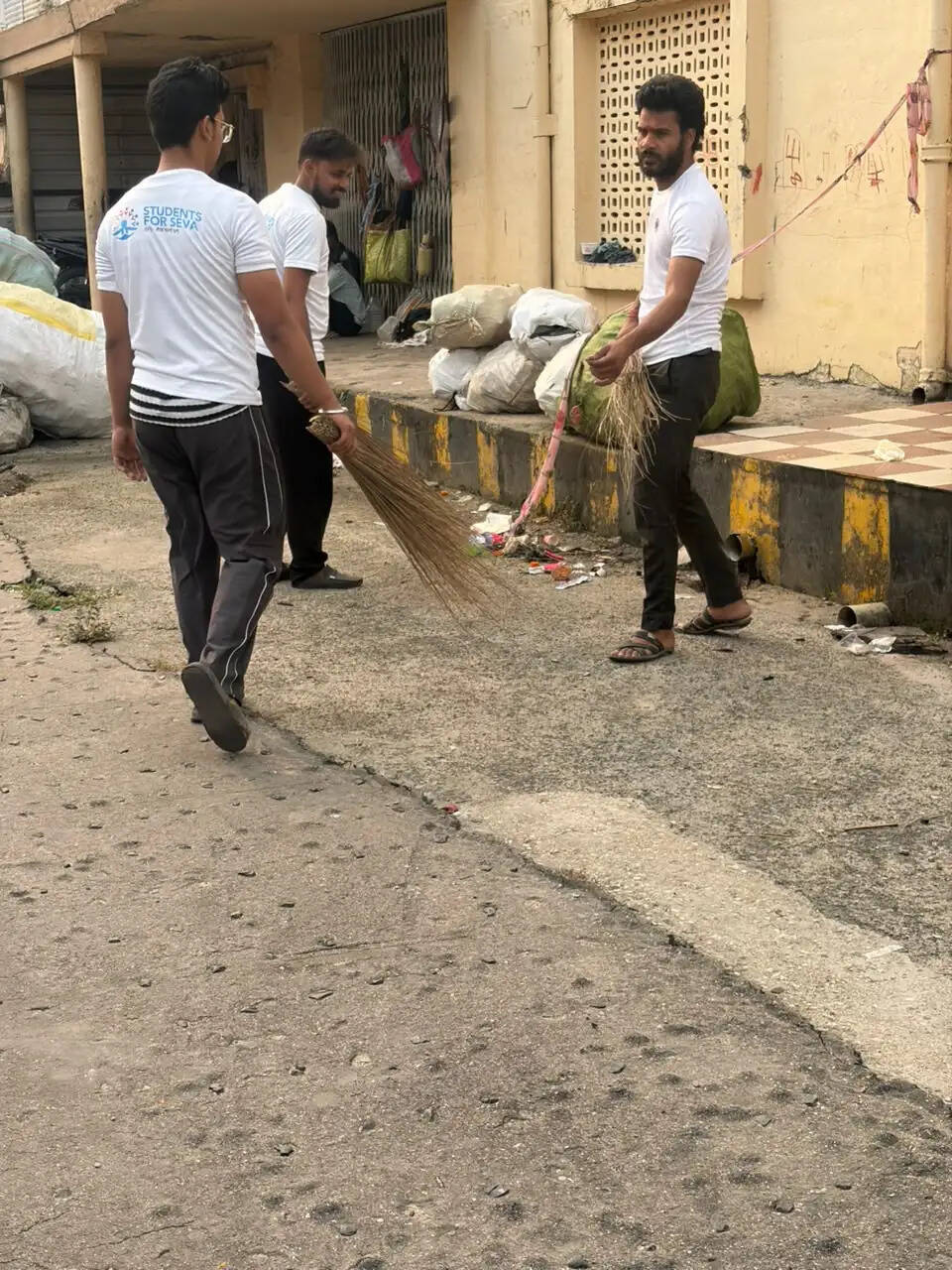 विश्व पर्यावरण दिवस पर एबीवीपी ने चलाया विशेष स्वच्छता अभियान