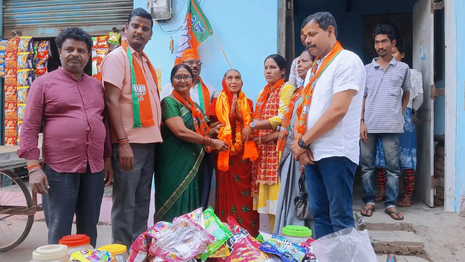 भाजपा का स्थापना दिवस ‘सेवा पखवाड़ा’ के रूप में मना, कार्यकर्ता सम्मानित