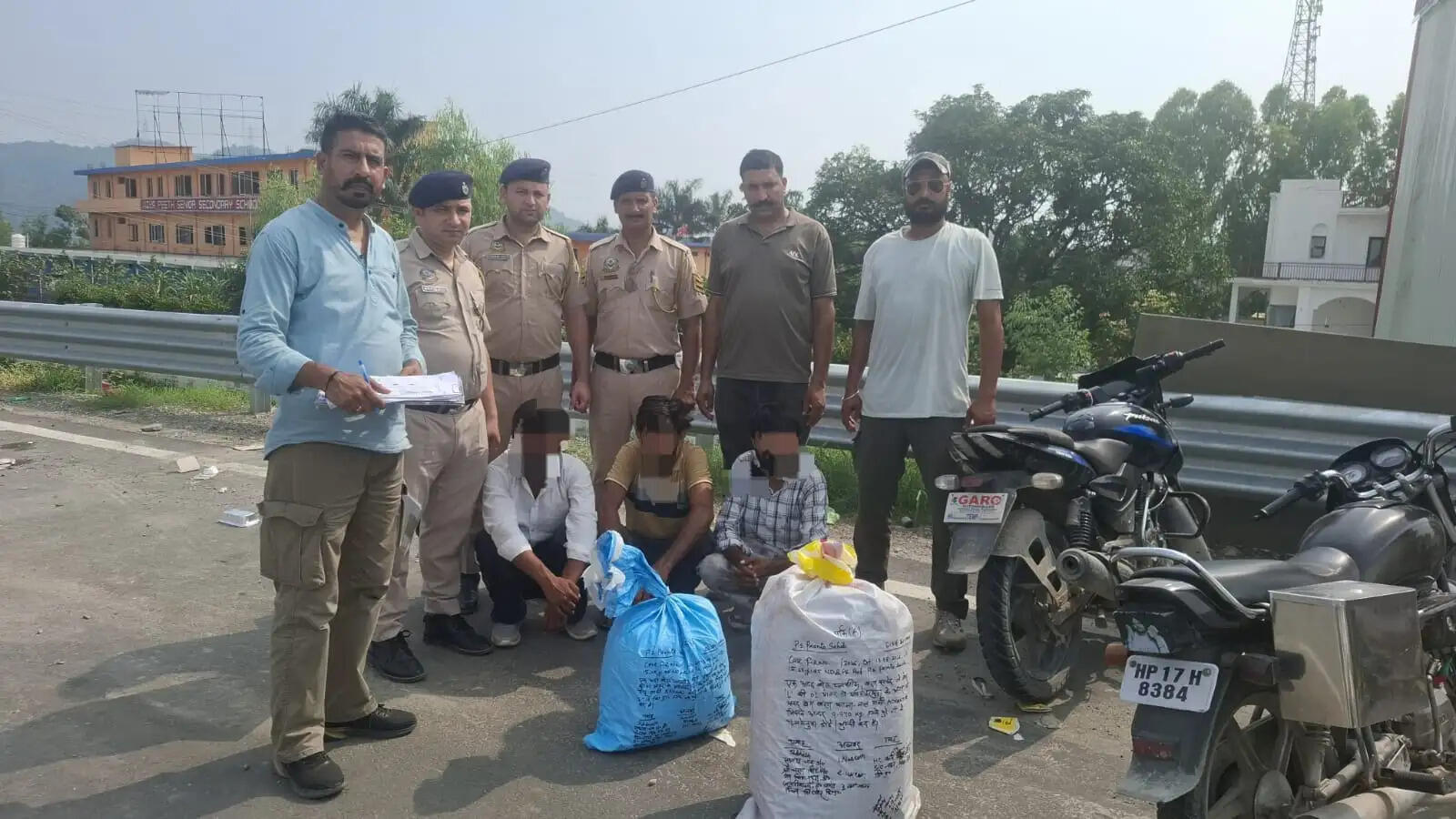 पांवटा साहिब में 13.680 किलो चूरापोस्त बरामद, तीन आरोपी गिरफ्तार