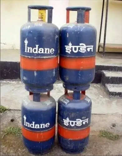 पहली अगस्त से कमर्शियल सिलेंडर हुआ सस्ता, दिल्ली में ₹202 और कोलकाता में ₹209 की कटौती