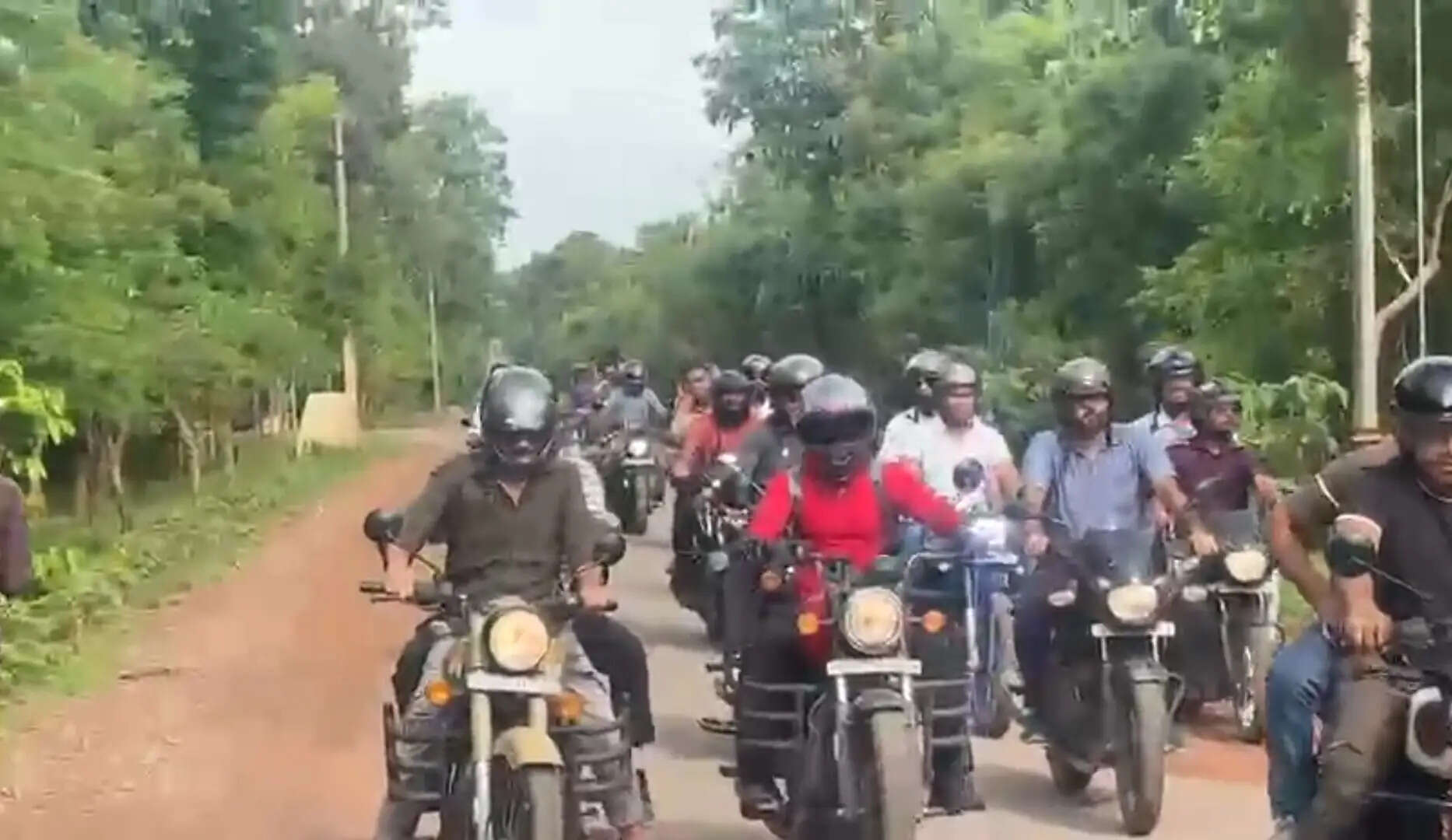 मानसून बाइक रैली से पर्यटन, स्वच्छता और सुरक्षित यातायात का दिया संदेश