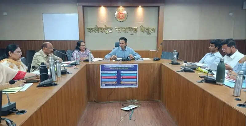 बैतूल: कलेक्टर के निर्देश, शत प्रतिशत राजस्व लक्ष्य की पूर्ति करें अधिकारी