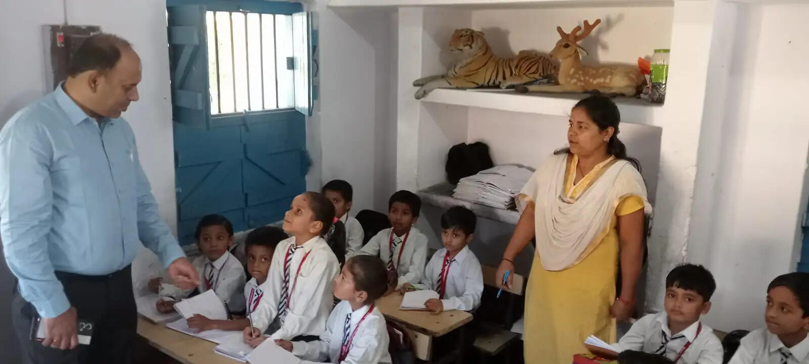 एसडीएम विनय कुमार ने न्यू कैंब्रिज रेसिडेंशियल स्कूल का किया औचक निरीक्षण, व्यवस्था पर जताई संतुष्टि