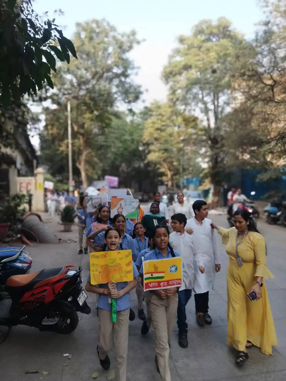 टीएमसी क्षेत्र में विद्यार्थियों की मतदान जागृति मुहिम को सराहा गया