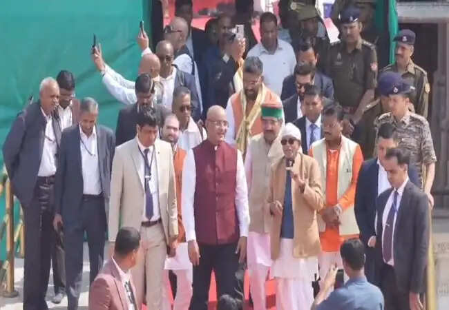 गुयाना के उपराष्ट्रपति डॉ.भरत जगदेव ने श्रीराम जन्मभूमि का दर्शन पूजन किया