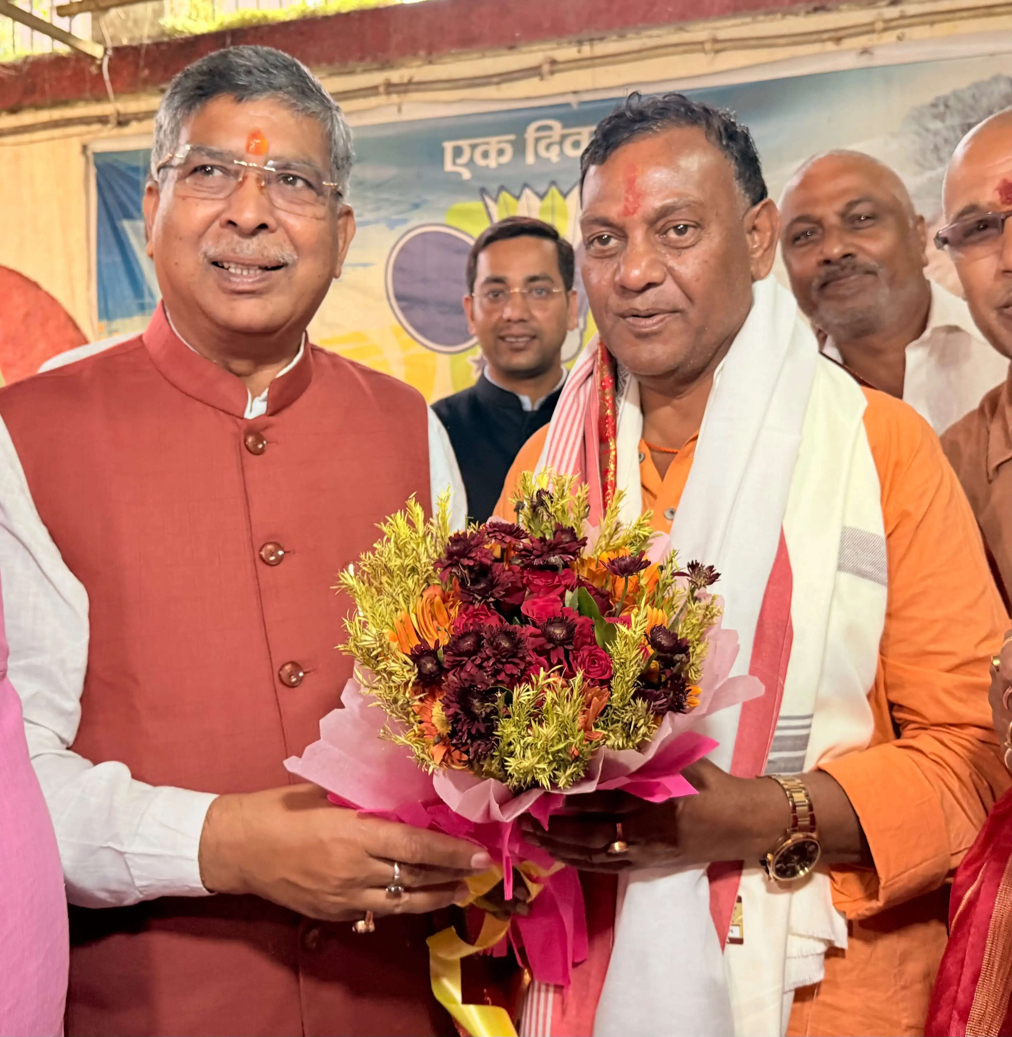 ओडिशा के नए राज्यपाल ब्रज मोहन राम से मिले आदित्य साहू, दी बधाई