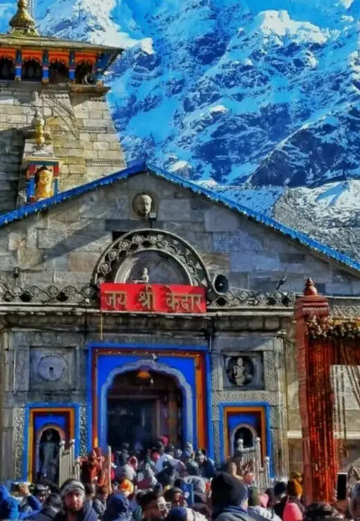 केदारनाथ में एक दिन में 7,484 श्रद्धालुओं ने किए दर्शन, अब तक 12.94 लाख कर चुके दर्शन