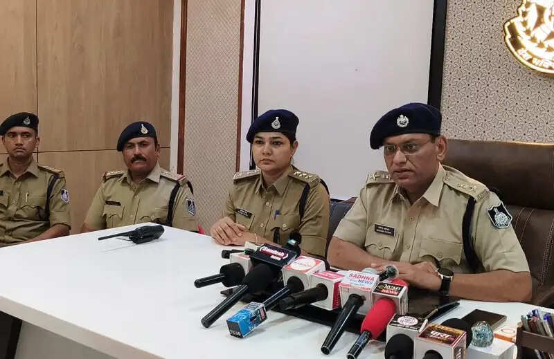(अपडेट) झाबुआ पुलिस की बड़ी कार्रवाई, 9.42 करोड़ कीमत के 99 क्विंटल से अधिक गांजे के पौधे जब्त