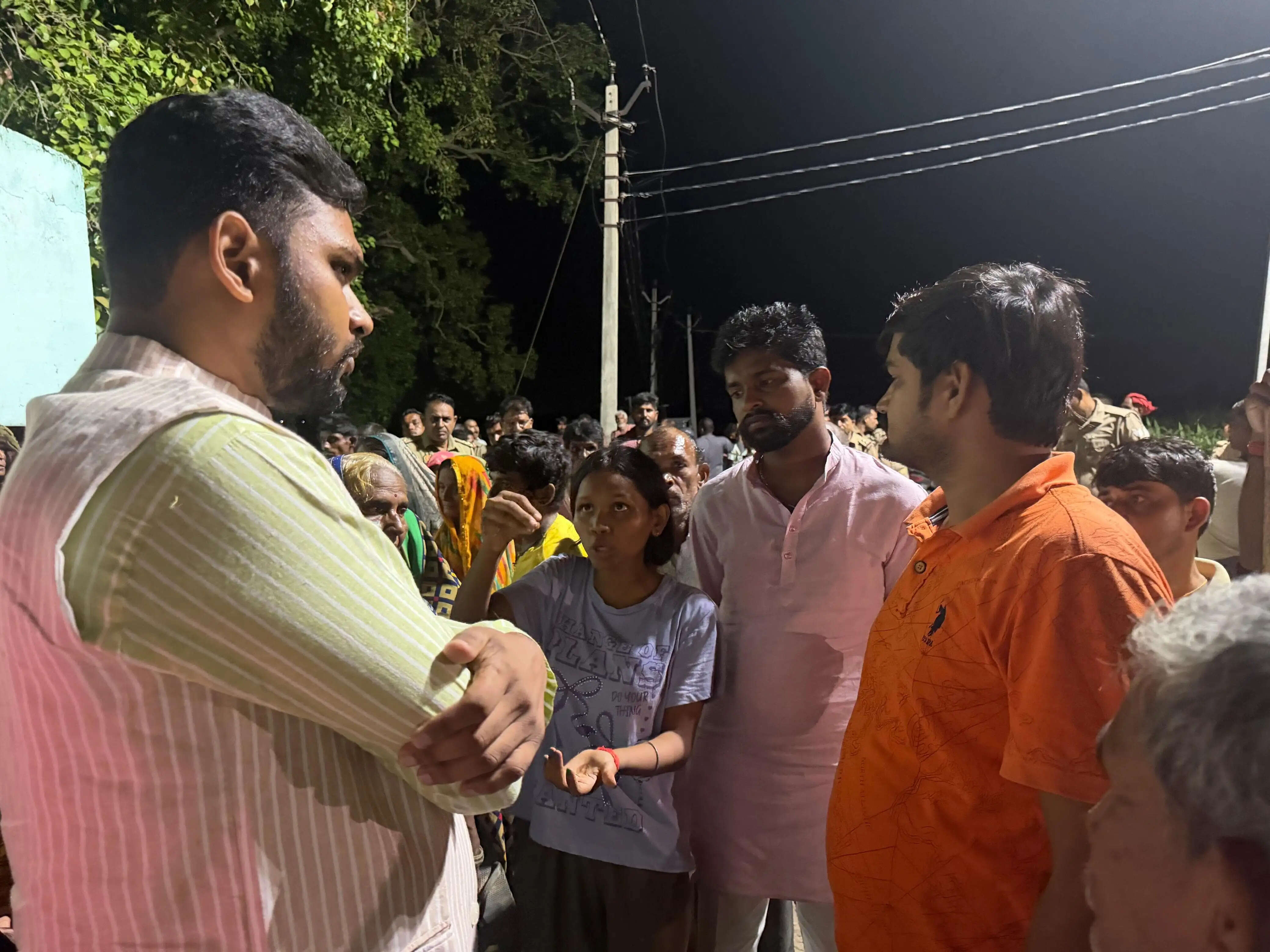 निर्माणाधीन हाईवे के गड्ढे में डूबे दो मासूम चचेरे भाइयों की मौत, गांव में मातम