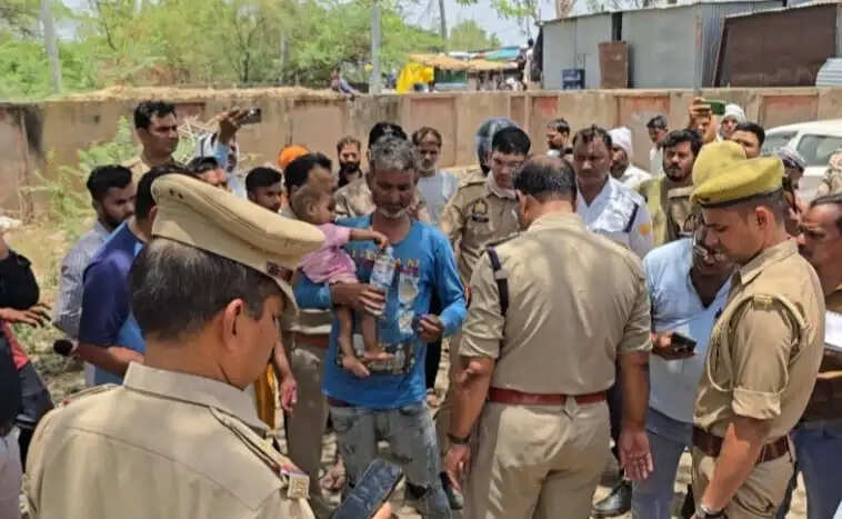 पत्नी से विवाद के बाद मासूम बेटे को लेकर पानी की टंकी पर चढ़ा पति