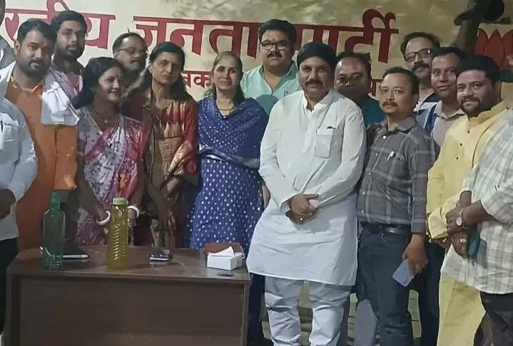 शुभो नोबो बोरसो कहकर काशी के बंगीय समाज ने मनाया नववर्ष