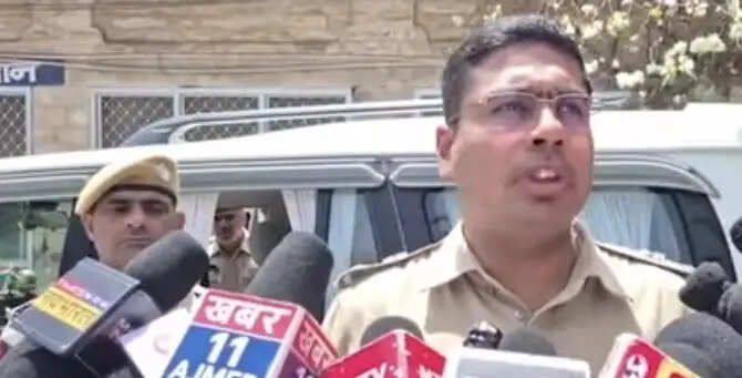 मंगेतर ने युवती को जहर देकर गला घोंटा, खुद भी खाया जहर