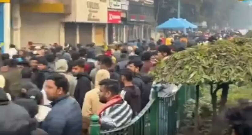 विंटर फेस्ट में ‘जैम एट स्ट्रीट’ बना आकर्षण, सड़कों पर उमड़ा शहर का उत्साह