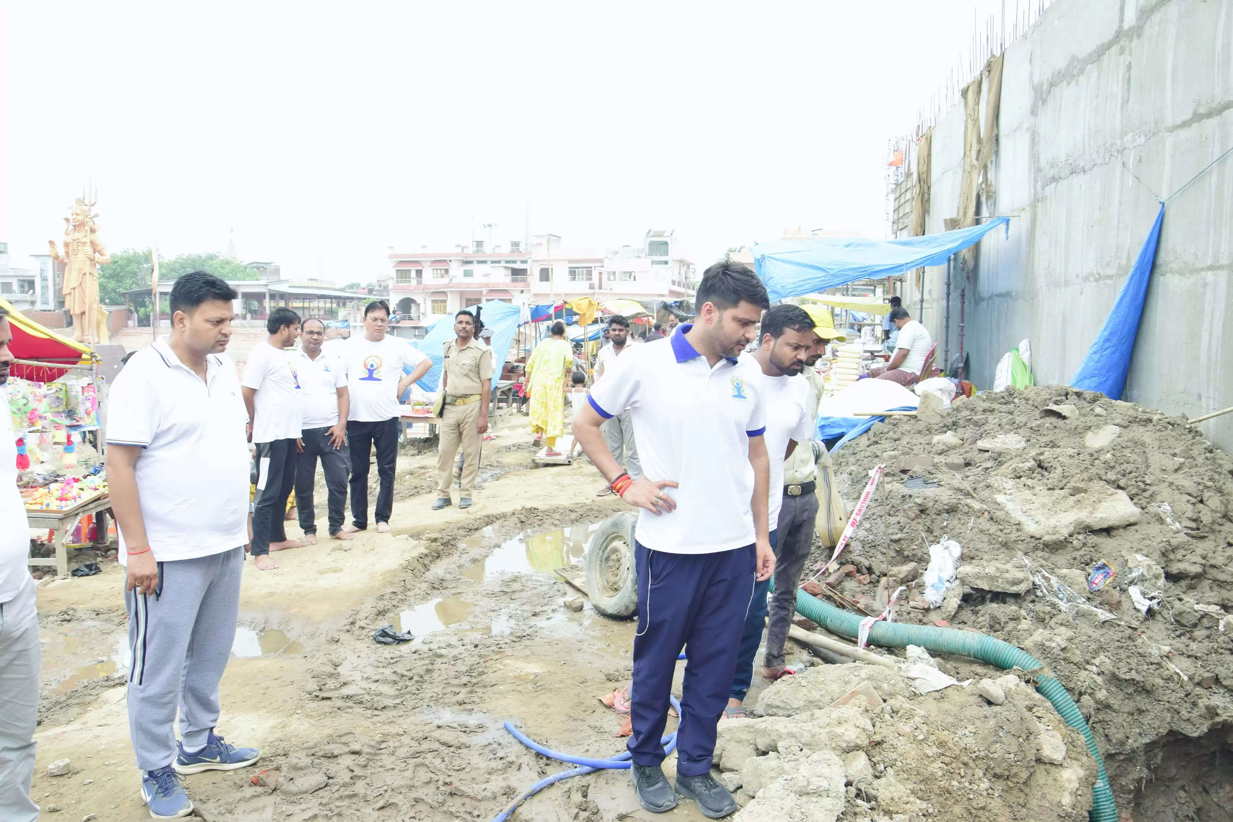 श्रावण मास से पूर्व ‘छोटी काशी कॉरिडोर’ को मिलेगी रफ्तार, विधायक ने सीडीओ के साथ किया निरीक्षण