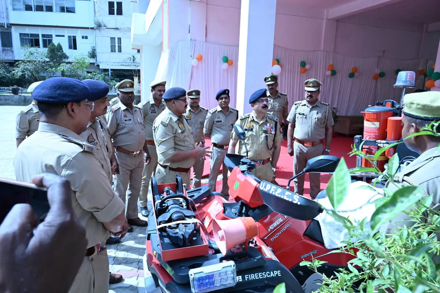 अग्निशमन सेवा में तत्परता और समर्पण की हाेती है आवश्यकता : महानिदेशक