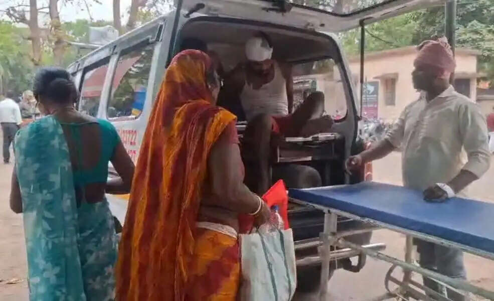 जमीन विवाद को लेकर दो पक्षों में मारपीट, एक ही परिवार के चार लोग घायल