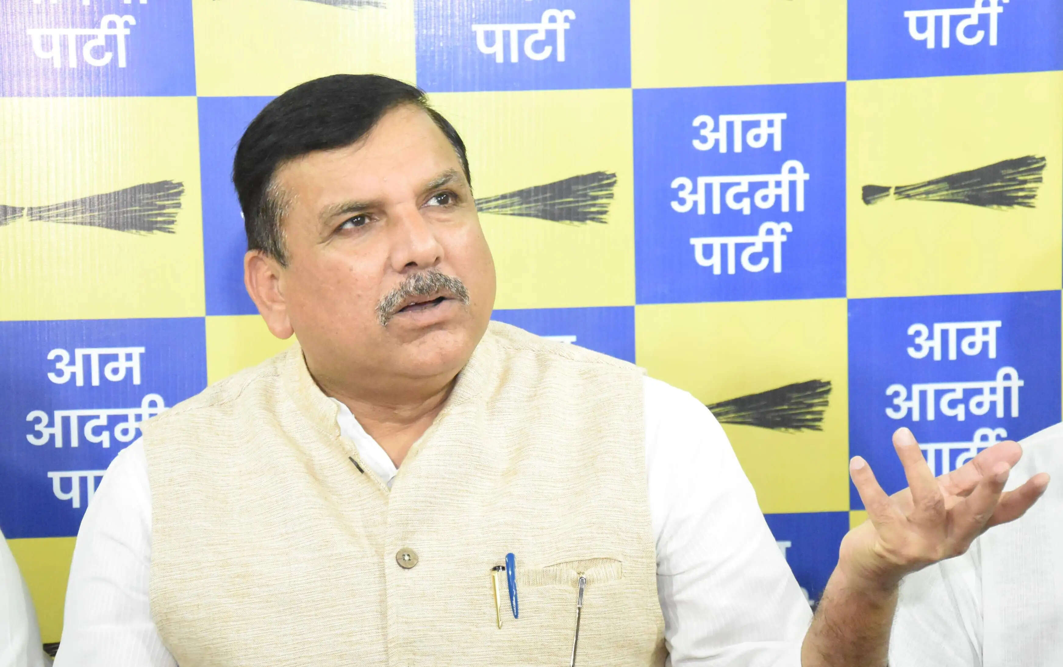 सिलेंडर बढ़ोत्तरी कर भाजपा ने देश को दिया मजदूर दिवस का ‘तोहफा’: संजय सिंह