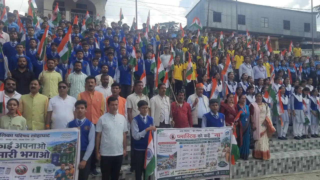 स्वतंत्रता दिवस से पहले तिरंगा यात्रा ने जगाया राष्ट्रप्रेम