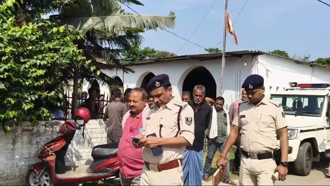 चोरों ने भगवान को भी नहीं बख्शा,चुराई अष्टधातु की मूर्ति