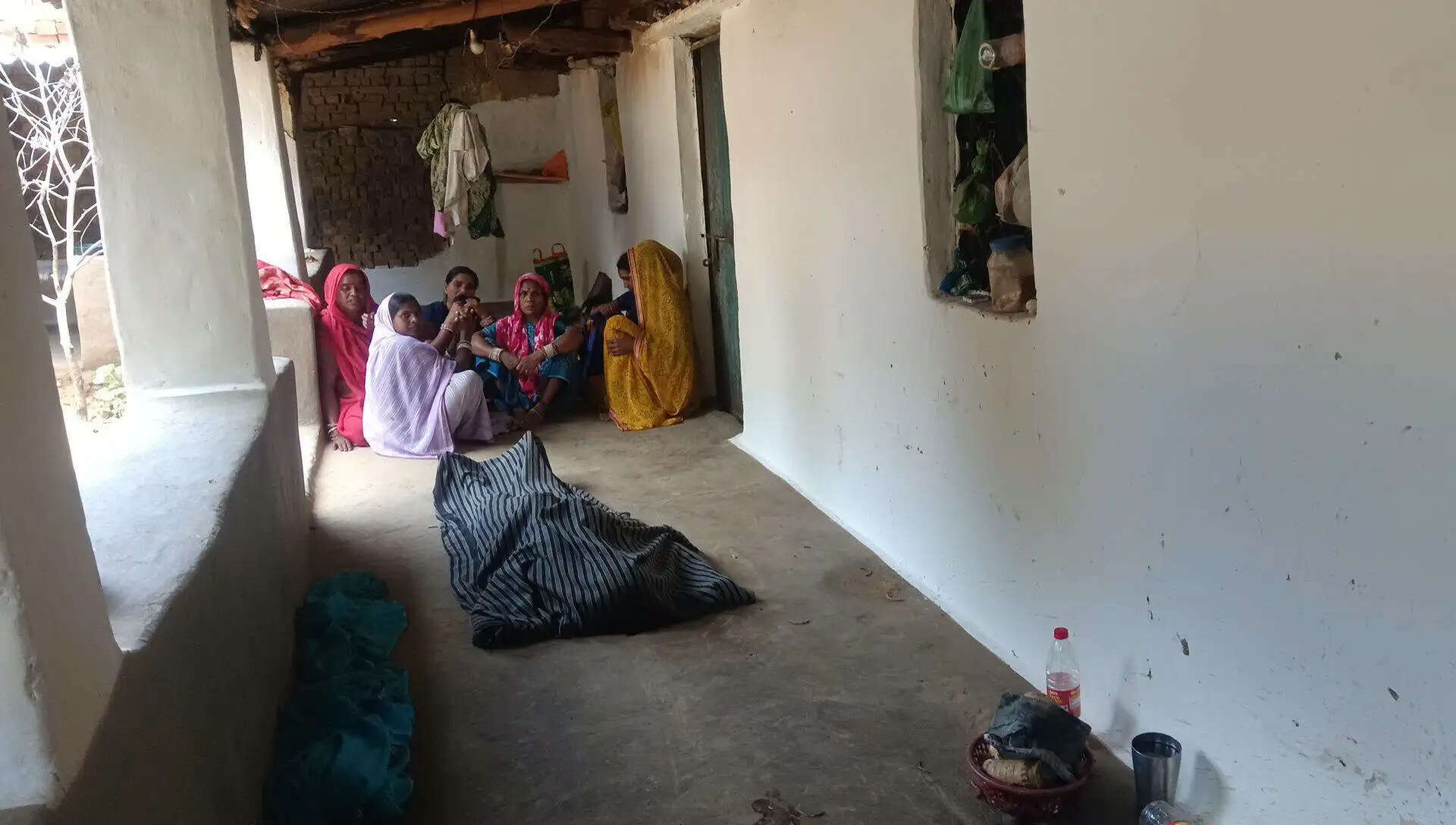 अनूपपुर: चरित्र शंका में पति ने की पत्नी की कुल्हाड़ी मार की हत्या, आरोपी पति गिरफ्तार
