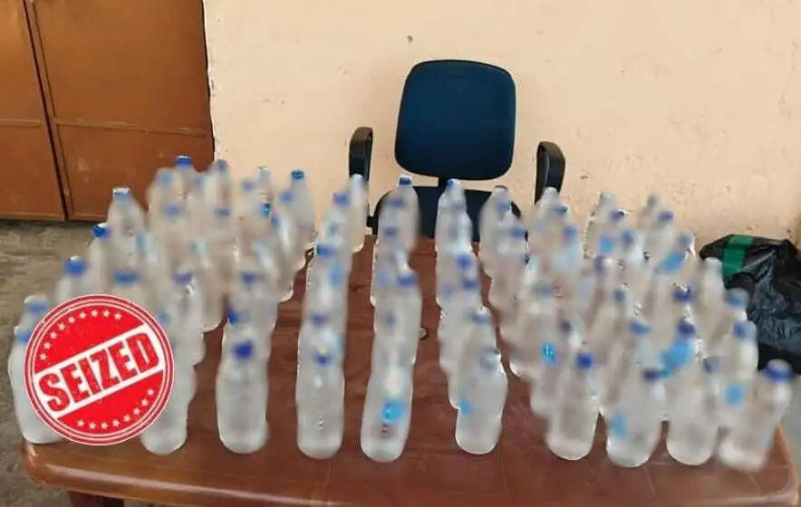 बेलही में पुलिस की छापेमारी, 24 लीटर नेपाली शराब बरामद