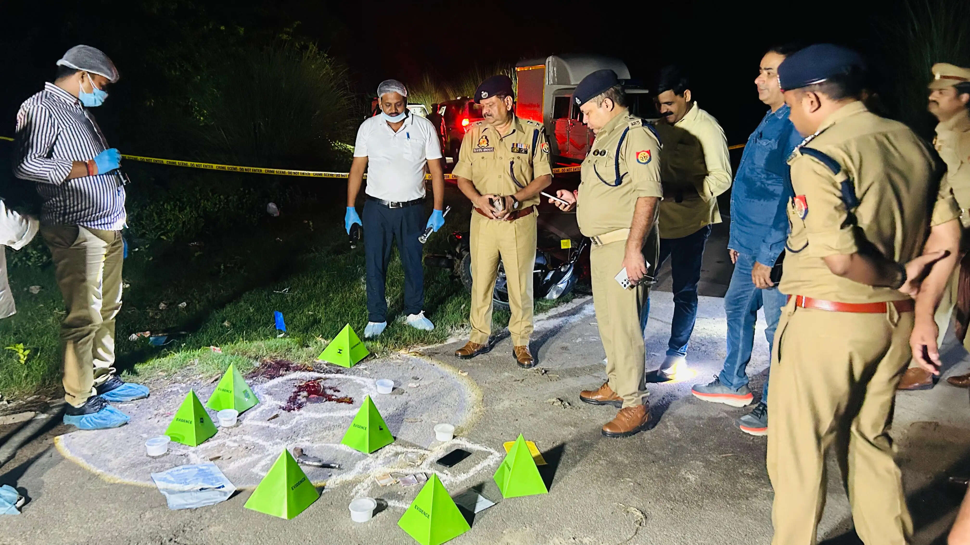 चेन स्नैचर को पुलिस ने दौड़ाकर दबोचा, मुठभेड़ में पैर में लगी गोली