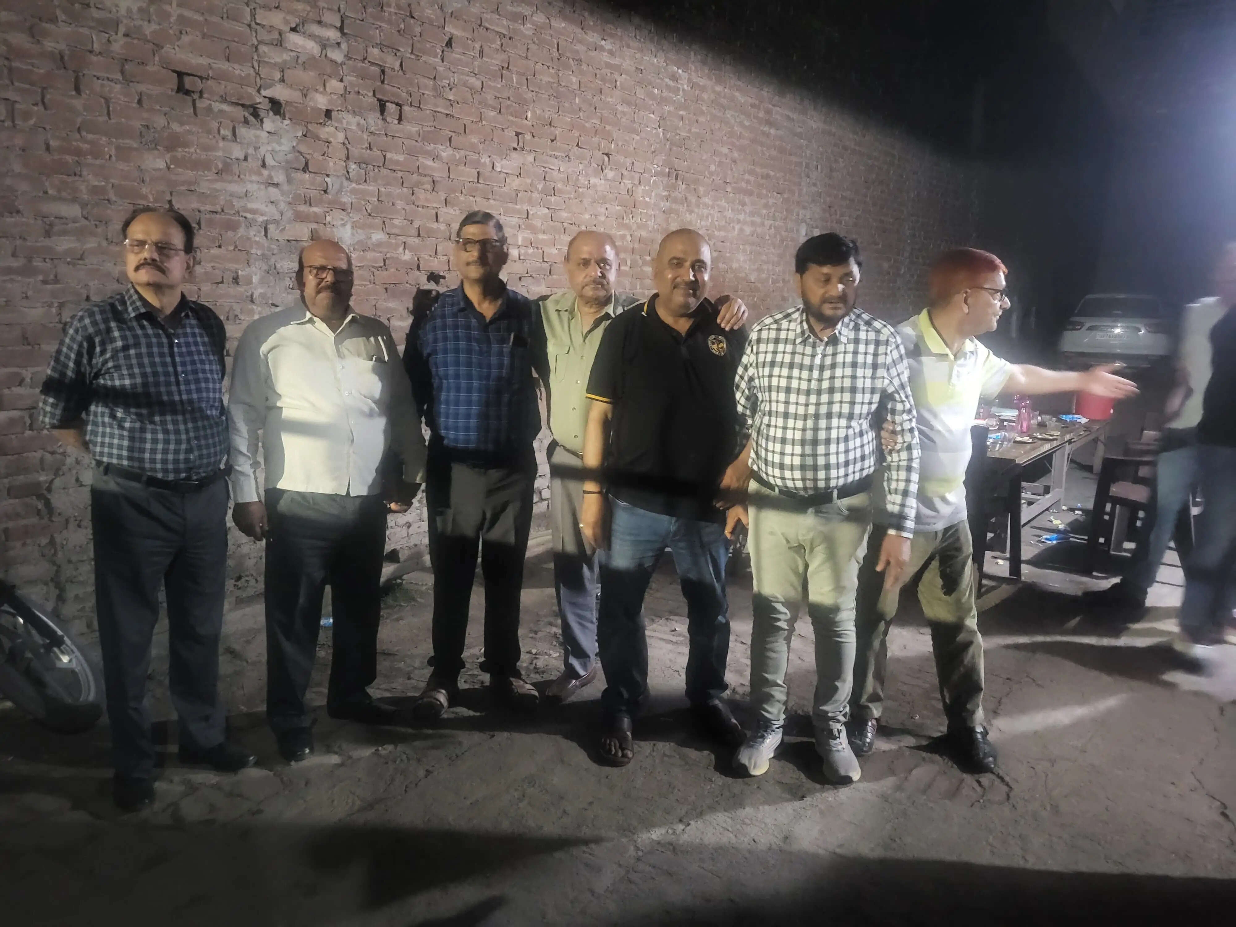 होली मिलन समारोह में प्रखर बुद्धिजीवियों ने हिस्सा लिया