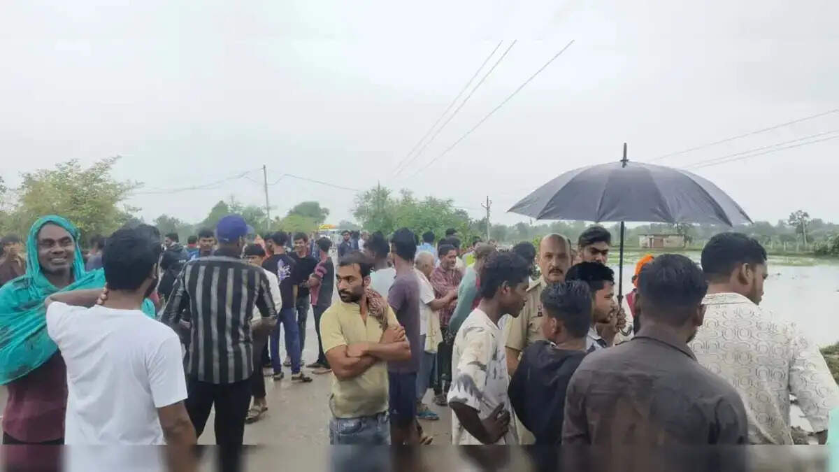 बिलासपुर : धान रोपाई पर जा रहे मजदूरों से भरा ट्रैक्टर पलटा, दो महिलाओं की मौत, छह घायल