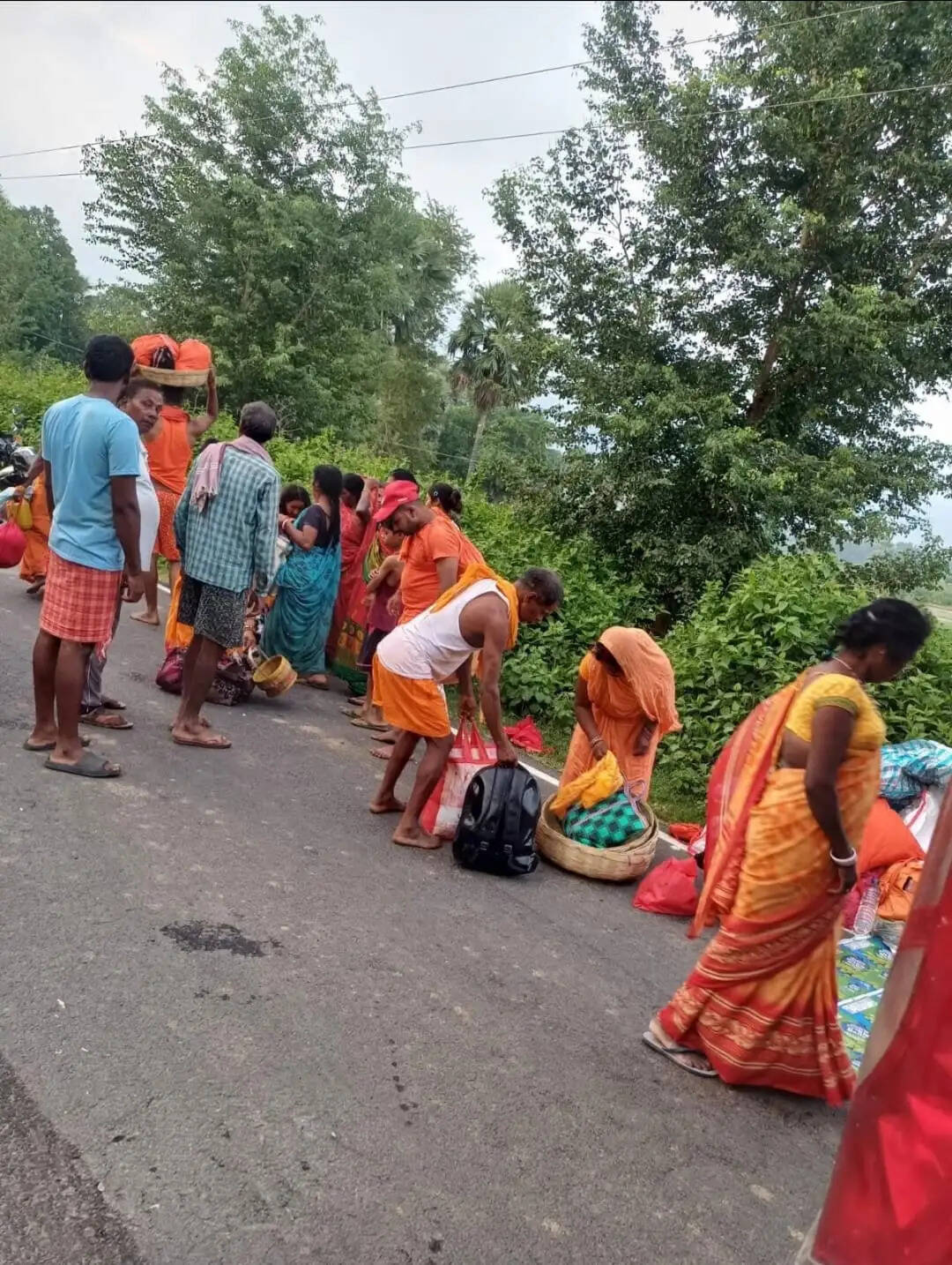 कोडरमा के सतगावां में कांवड़ियों से भरी बस ट्रक से टकराई, तीन कांवड़ियों की मौत