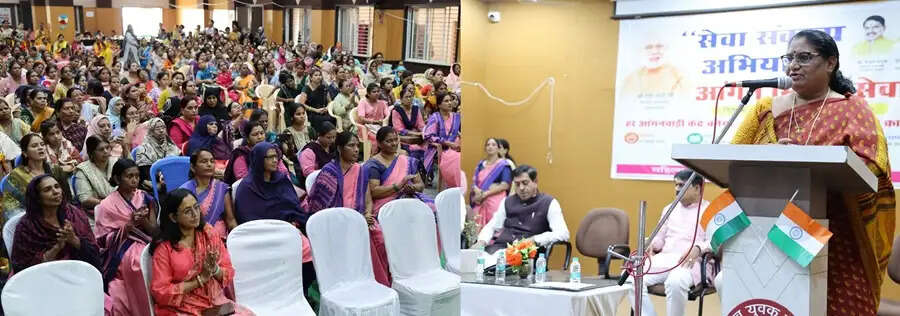 बच्चों की प्रारंभिक शिक्षा, स्वास्थ्य और महिलाओं के सशक्तिकरण का महत्वपूर्ण केंद्र आंगनवाड़ी : मंत्री भूरिया
