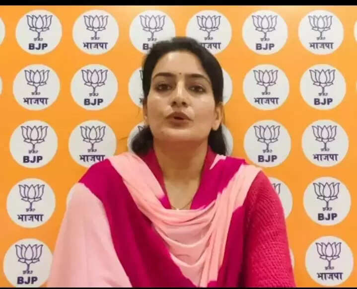 भजनलाल सरकार की योजनाओं का लाभ हर महिला तक पहुँचाने का संकल्प : राखी राठौड़